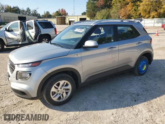 ✅ 2020 Hyundai Venue SEL • VIN: KMHRC8A38LU037800 • Лот: 77317094. Размещён на Copart с пробегом 34 249 миль миль. Получите бесплатный доступ к архиву аукционных продаж из США и посмотрите подробный отчёт об истории автомобиля на DreamBid. Изображение 1.