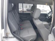 ✅ 2007 Jeep Commander Sport • VIN: 1J8HG48K57C632098 • Lot: 42300239. Wystawiony na IAAI z przebiegiem 311 738 mil. Bezpłatny archiwum sprzedaży aukcyjnych z USA i szczegółowy raport historii pojazdu na DreamBid. Zdjęcie 8.