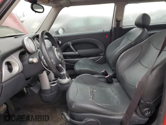 ✅ 2003 MINI Hardtop • VIN: WMWRC33403TE15093 • Lot: 44246425. Listed on Copart with 144,086 mi. Free auction sales archive from the USA and detailed vehicle history report at DreamBid. Image 7.