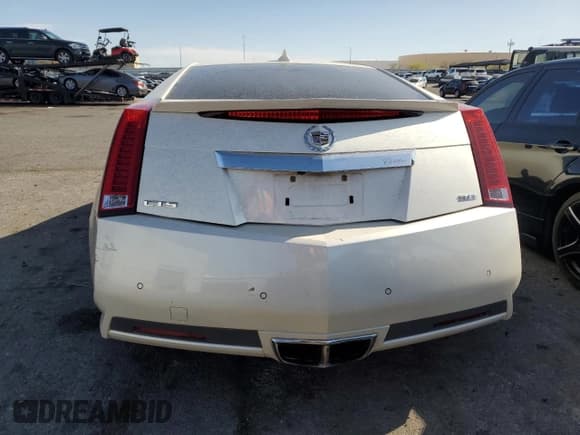 ✅ 2011 Cadillac CTS Premium • VIN: 1G6DP1ED8B0108533 • Lot: 52214635. Listed on Copart with 100,131 mi. Free auction sales archive from the USA and detailed vehicle history report at DreamBid. Image 6.