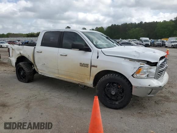 ✅ 2015 Ram 1500 Lone Star • VIN: 1C6RR6LT2FS634713 • Lot: 51546105. Listed on Copart with 172,497 mi. Free auction sales archive from the USA and detailed vehicle history report at DreamBid. Image 4.