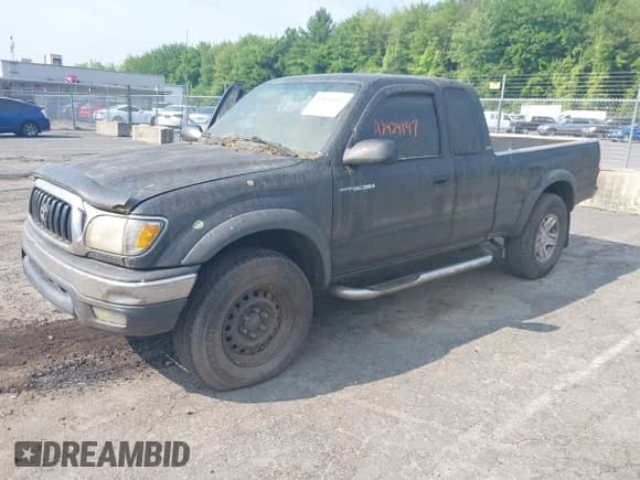 ✅ 2001 Toyota Tacoma • VIN: 5TEWM72N41Z773216 • Lot: 42424147. Wystawiony na IAAI z przebiegiem 266 636 mil. Bezpłatny archiwum sprzedaży aukcyjnych z USA i szczegółowy raport historii pojazdu na DreamBid. Zdjęcie 2.