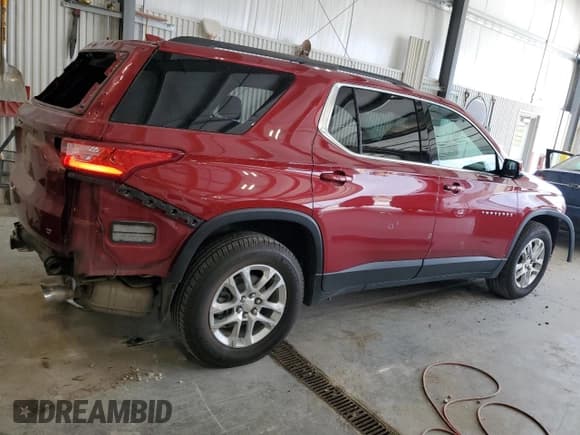 ✅ 2019 Chevrolet Traverse LT Cloth • VIN: 1GNEVGKW0KJ196379 • Lot: 70103525. Wystawiony na Copart z przebiegiem 80 339 mil. Bezpłatny archiwum sprzedaży aukcyjnych z USA i szczegółowy raport historii pojazdu na DreamBid. Zdjęcie 3.