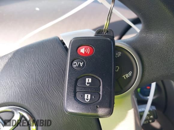 ✅ 2013 Toyota Prius • VIN: JTDKN3DP2D3043732 • Лот: 41457433. Опубликован ранее на IAAI с пробегом 61 575 миль. Бесплатный доступ к архиву аукционных продаж из США и подробный отчёт об истории автомобиля на DreamBid. Изображение 11.