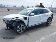 ✅ 2023 VinFast VF 8 Eco • VIN: RLLV1AEB6PH002825 • Лот: 42454523. Опубликован ранее на IAAI с пробегом 6 348 миль. Бесплатный доступ к архиву аукционных продаж из США и подробный отчёт об истории автомобиля на DreamBid. Изображение 2.