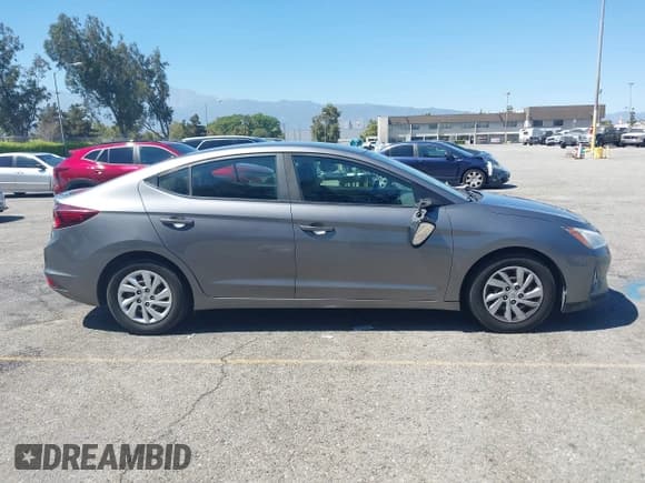 ✅ 2020 Hyundai Elantra SE • VIN: 5NPD74LF8LH544371 • Лот: 42851839. Опубликован ранее на IAAI с пробегом 131 603 миль. Бесплатный доступ к архиву аукционных продаж из США и подробный отчёт об истории автомобиля на DreamBid. Изображение 13.