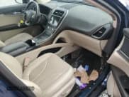 ✅ 2017 Lincoln MKX Reserve • VIN: 2LMPJ8LR2HBL48221 • Lot: 91634755. Listed on Copart with 55,018 mi. Free auction sales archive from the USA and detailed vehicle history report at DreamBid. Image 8.