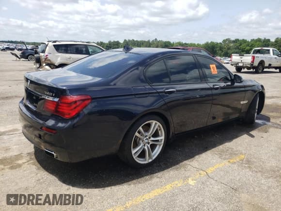 ✅ 2014 BMW 7 Series 740i • VIN: WBAYA6C50ED144168 • Lot: 57034655. Wystawiony na Copart z przebiegiem 118 806 mil. Bezpłatny archiwum sprzedaży aukcyjnych z USA i szczegółowy raport historii pojazdu na DreamBid. Zdjęcie 3.