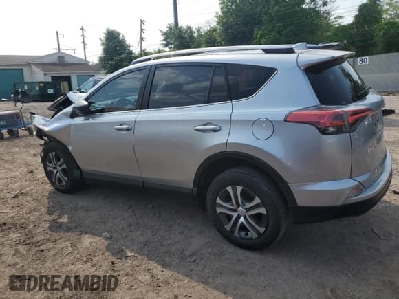 ✅ 2017 Toyota RAV4 LE • VIN: 2T3BFREVXHW599125 • Lot: 60498995. Listed on Copart with 119,575 mi. Free auction sales archive from the USA and detailed vehicle history report at DreamBid. Image 2.
