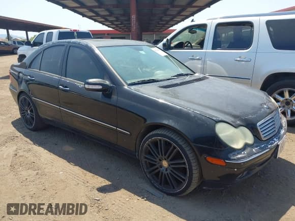 ✅ 2003 Mercedes-Benz C 240 • VIN: WDBRF61J53E013395 • Lot: 42739169. Wystawiony na IAAI z przebiegiem Nie podano. Bezpłatny archiwum sprzedaży aukcyjnych z USA i szczegółowy raport historii pojazdu na DreamBid. Zdjęcie 1.