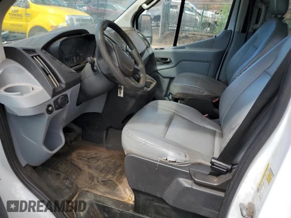 ✅ 2017 Ford Transit XL • VIN: 1FMZK1YM7HKA27769 • Lot: 72602523. Wystawiony na Copart z przebiegiem 137 802 mil. Bezpłatny archiwum sprzedaży aukcyjnych z USA i szczegółowy raport historii pojazdu na DreamBid. Zdjęcie 7.
