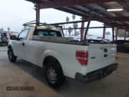 ✅ 2013 Ford F-150 XL • VIN: 1FTMF1CM3DKE88360 • Lot: 43791329. Wystawiony na IAAI z przebiegiem 194 507 mil. Bezpłatny archiwum sprzedaży aukcyjnych z USA i szczegółowy raport historii pojazdu na DreamBid. Zdjęcie 3.