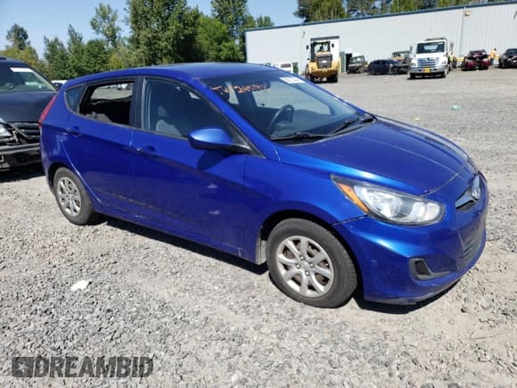 ✅ 2012 Hyundai Accent GS • VIN: KMHCT5AE1CU021220 • Лот: 69213584. Опубликован ранее на Copart с пробегом 127 952 миль. Бесплатный доступ к архиву аукционных продаж из США и подробный отчёт об истории автомобиля на DreamBid. Изображение 4.
