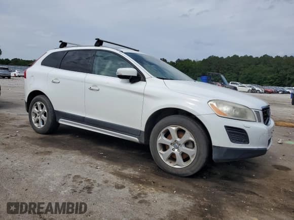 ✅ 2013 Volvo XC60 3.2L • VIN: YV4952DL0D2372924 • Lot: 57486095. Listed on Copart with 154,323 mi. Free auction sales archive from the USA and detailed vehicle history report at DreamBid. Image 4.
