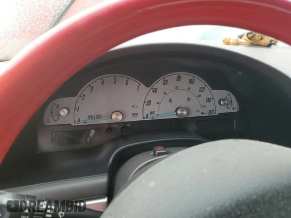 ✅ 2002 Ford Thunderbird Hardtop Premium • VIN: 1FAHP60A52Y104598 • Lot: 74252034. Wystawiony na Copart z przebiegiem Nie podano. Bezpłatny archiwum sprzedaży aukcyjnych z USA i szczegółowy raport historii pojazdu na DreamBid. Zdjęcie 9.