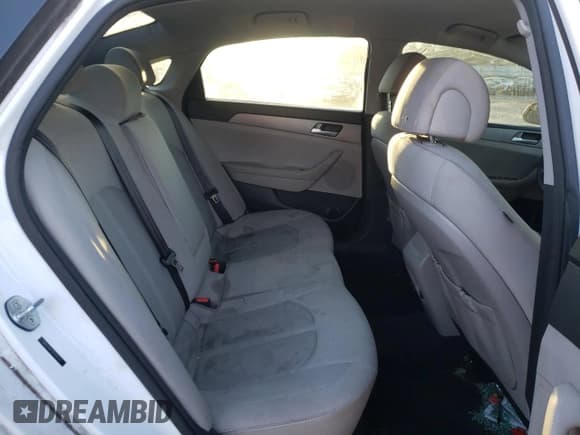 ✅ 2015 Hyundai Sonata SE • VIN: 5NPE24AF3FH194500 • Лот: 72109782. Опубликован ранее на Copart с пробегом 130 285 миль. Бесплатный доступ к архиву аукционных продаж из США и подробный отчёт об истории автомобиля на DreamBid. Изображение 10.