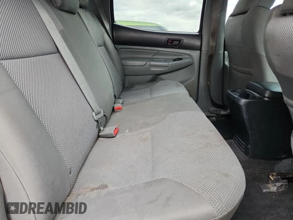 ✅ 2012 Toyota Tacoma • VIN: 3TMLU4EN3CM101693 • Lot: 86683345. Listed on Copart with 168,266 mi. Free auction sales archive from the USA and detailed vehicle history report at DreamBid. Image 10.