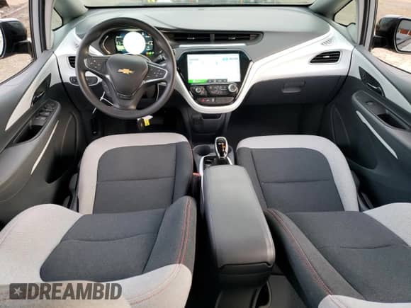 2019 Chevrolet Bolt EV LT z VIN 1G1FY6S03K4113741, wystawiony jako Copart lot #81418043 z przebiegiem 40 294 mil mil oraz . Historia ofert i sprzedaży dostępna na DreamBid. Obrazek 8.