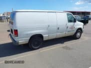 ✅ 2011 Ford Econoline Cargo Commercial • VIN: 1FTNE1EW7BDA82704 • Lot: 42339406. Wystawiony na IAAI z przebiegiem Nie podano. Bezpłatny archiwum sprzedaży aukcyjnych z USA i szczegółowy raport historii pojazdu na DreamBid. Zdjęcie 4.