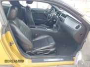 ✅ 2010 Ford Mustang V6 • VIN: 1ZVBP8AN1A5153856 • Lot: 42461635. Listed on IAAI with 158,071 mi. Free auction sales archive from the USA and detailed vehicle history report at DreamBid. Image 5.