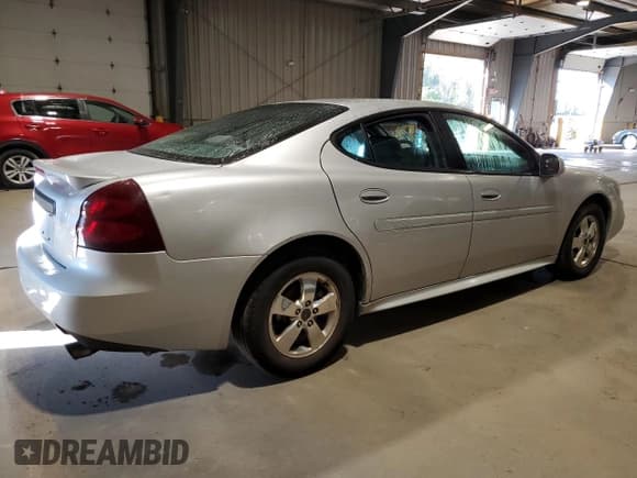 ✅ 2005 Pontiac Grand Prix • VIN: 2G2WP522X51199821 • Lot: 84430365. Wystawiony na Copart z przebiegiem 125 058 mil. Bezpłatny archiwum sprzedaży aukcyjnych z USA i szczegółowy raport historii pojazdu na DreamBid. Zdjęcie 3.