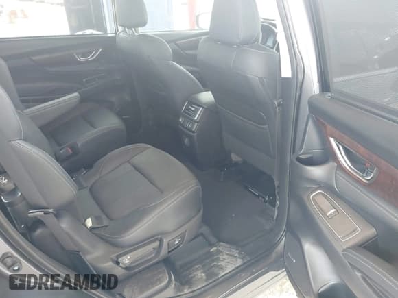 ✅ 2023 Subaru Ascent Touring • VIN: 4S4WMAWD3P3402355 • Lot: 42344573. Wystawiony na IAAI z przebiegiem 35 129 mil. Bezpłatny archiwum sprzedaży aukcyjnych z USA i szczegółowy raport historii pojazdu na DreamBid. Zdjęcie 8.