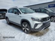 ✅ 2023 Volkswagen Taos S • VIN: 3VVMX7B26PM354862 • Lot: 46114935. Wystawiony na Copart z przebiegiem 10 376 mil. Bezpłatny archiwum sprzedaży aukcyjnych z USA i szczegółowy raport historii pojazdu na DreamBid. Zdjęcie 4.