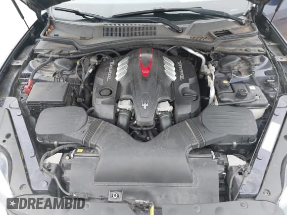 ✅ 2018 Maserati Quattroporte • VIN: ZAM56PPS0J1278652 • Lot: 41424525. Wystawiony na IAAI z przebiegiem 52 968 mil. Bezpłatny archiwum sprzedaży aukcyjnych z USA i szczegółowy raport historii pojazdu na DreamBid. Zdjęcie 10.