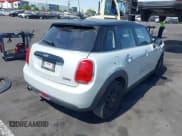 ✅ 2017 MINI Hardtop 4 Door Cooper • VIN: WMWXU1C54H2E17654 • Лот: 42743254. Опубликован ранее на IAAI с пробегом 50 019 миль. Бесплатный доступ к архиву аукционных продаж из США и подробный отчёт об истории автомобиля на DreamBid. Изображение 4.