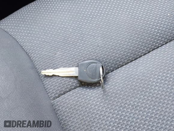 ✅ 2008 Chevrolet Aveo LS • VIN: KL1TD566X8B259886 • Lot: 41739803. Wystawiony na IAAI z przebiegiem 204 878 mil. Bezpłatny archiwum sprzedaży aukcyjnych z USA i szczegółowy raport historii pojazdu na DreamBid. Zdjęcie 11.