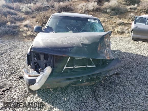 ✅ 2002 Chevrolet Suburban LT • VIN: 1GNFK16T02J261631 • Лот: 46933875. Опубликован ранее на Copart с пробегом Не указан. Бесплатный доступ к архиву аукционных продаж из США и подробный отчёт об истории автомобиля на DreamBid. Изображение 5.