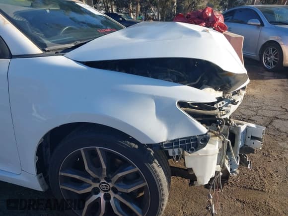 ✅ 2014 Scion tC • VIN: JTKJF5C70E3071934 • Лот: 40230045. Опубликован ранее на IAAI с пробегом 116 203 миль. Бесплатный доступ к архиву аукционных продаж из США и подробный отчёт об истории автомобиля на DreamBid. Изображение 14.