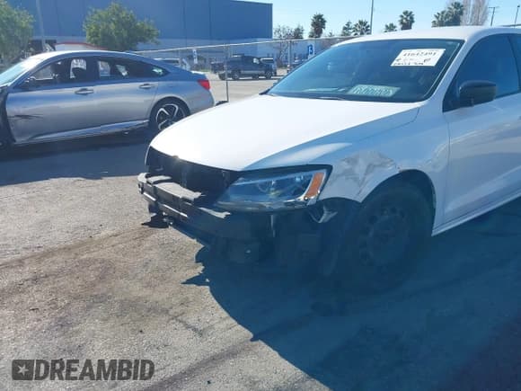 ✅ 2012 Volkswagen Jetta S • VIN: 3VW2K7AJXCM355596 • Lot: 41642491. Listed on IAAI with 130,937 mi. Free auction sales archive from the USA and detailed vehicle history report at DreamBid. Image 6.