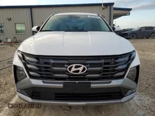 ✅ 2025 Hyundai Tucson SEL • VIN: 5NMJB3DE6SH481994 • Lot: 79962504. Wystawiony na Copart z przebiegiem 1 050 mil. Bezpłatny archiwum sprzedaży aukcyjnych z USA i szczegółowy raport historii pojazdu na DreamBid. Zdjęcie 5.