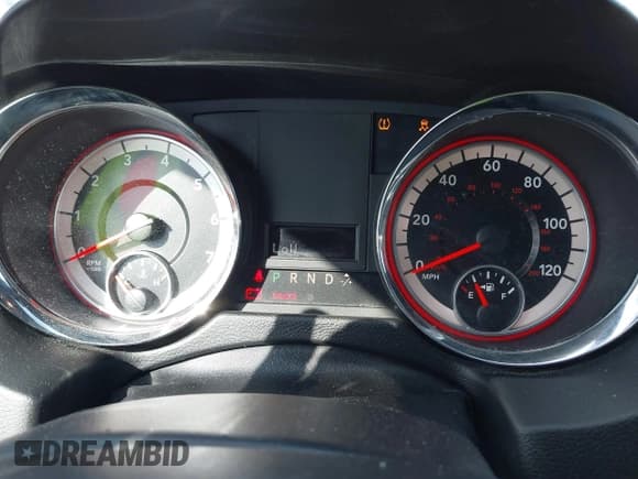 ✅ 2017 Dodge Grand Caravan SE • VIN: 2C4RDGBG3HR648996 • Lot: 39329230. Wystawiony na IAAI z przebiegiem 108 260 mil. Bezpłatny archiwum sprzedaży aukcyjnych z USA i szczegółowy raport historii pojazdu na DreamBid. Zdjęcie 7.