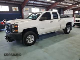 ✅ 2014 Chevrolet Silverado 1500 Work Truck • VIN: 1GCVKPEH7EZ116130 • Лот: 82785964. Опубликован ранее на Copart с пробегом 139 854 миль. Бесплатный доступ к архиву аукционных продаж из США и подробный отчёт об истории автомобиля на DreamBid. Изображение 1.