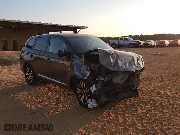 ✅ 2019 Mitsubishi Outlander ES • VIN: JA4AD2A36KZ028889 • Lot: 80701105. Wystawiony na Copart z przebiegiem 128 683 mil. Bezpłatny archiwum sprzedaży aukcyjnych z USA i szczegółowy raport historii pojazdu na DreamBid. Zdjęcie 15.