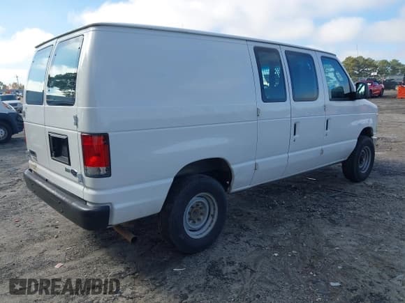 ✅ 2013 Ford Econoline Cargo Commercial • VIN: 1FTNE2EW0DDA97022 • Lot: 43526979. Listed on IAAI with 330,065 mi. Free auction sales archive from the USA and detailed vehicle history report at DreamBid. Image 4.