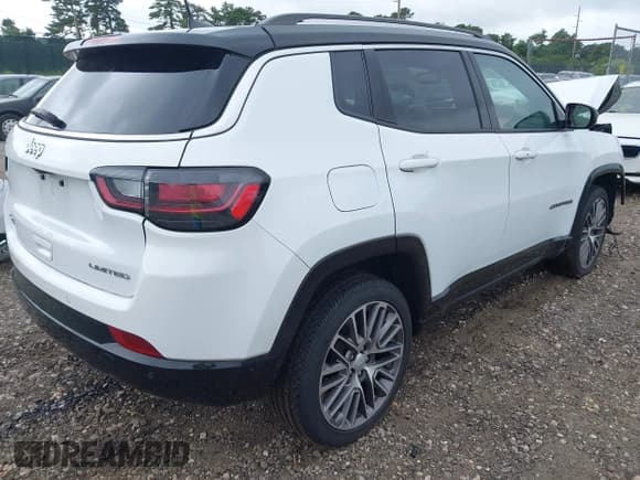 ✅ 2022 Jeep Compass (RED) Edition • VIN: 3C4NJDCB2NT122490 • Lot: 42655828. Wystawiony na IAAI z przebiegiem 36 948 mil. Bezpłatny archiwum sprzedaży aukcyjnych z USA i szczegółowy raport historii pojazdu na DreamBid. Zdjęcie 4.