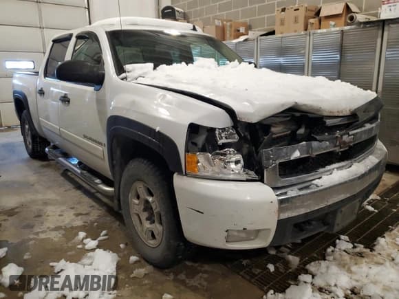 ✅ 2007 Chevrolet Silverado 1500 Work Truck • VIN: 2GCEK133471593050 • Lot: 41579945. Listed on Copart with 153,254 mi. Free auction sales archive from the USA and detailed vehicle history report at DreamBid. Image 4.