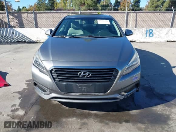 ✅ 2017 Hyundai Sonata • VIN: KMHE14L26HA074323 • Lot: 43610223. Wystawiony na IAAI z przebiegiem 160 950 mil mil. Skorzystaj z bezpłatnego archiwum sprzedaży aukcyjnych z USA i zobacz szczegółowy raport historii pojazdu na DreamBid. Zdjęcie 12.