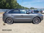 ✅ 2023 Porsche Cayenne • VIN: WP1AA2AY9PDA07838 • Lot: 43146214. Wystawiony na IAAI z przebiegiem 38 244 mil. Bezpłatny archiwum sprzedaży aukcyjnych z USA i szczegółowy raport historii pojazdu na DreamBid. Zdjęcie 13.