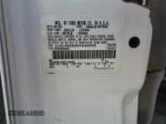 ✅ 1994 Lincoln Town Car Signature • VIN: 1LNLM82W3RY633555 • Lot: 81430533. Wystawiony na Copart z przebiegiem 202 350 mil. Bezpłatny archiwum sprzedaży aukcyjnych z USA i szczegółowy raport historii pojazdu na DreamBid. Zdjęcie 13.