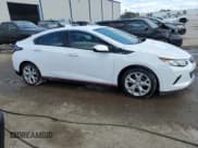 ✅ 2016 Chevrolet Volt Premier • VIN: 1G1RB6S59GU102373 • Lot: 74706103. Wystawiony na Copart z przebiegiem 75 311 mil. Bezpłatny archiwum sprzedaży aukcyjnych z USA i szczegółowy raport historii pojazdu na DreamBid. Zdjęcie 4.