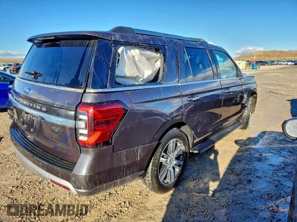 ✅ 2024 Ford Expedition Limited • VIN: 1FMJU2A84REA57144 • Lot: 96113535. Listed on Copart with 48,524 mi. Free auction sales archive from the USA and detailed vehicle history report at DreamBid. Image 3.