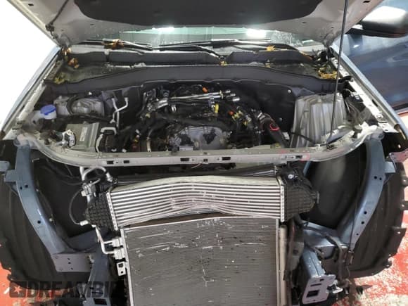 ✅ 2025 Ford Explorer Active • VIN: 1FMUK8DH7SGC04746 • Lot: 91765415. Listed on Copart with 8,589 mi. Free auction sales archive from the USA and detailed vehicle history report at DreamBid. Image 12.