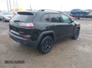 ✅ 2020 Jeep Cherokee Trailhawk • VIN: 1C4PJMBX4LD580525 • Lot: 43297785. Wystawiony na IAAI z przebiegiem 99 417 mil. Bezpłatny archiwum sprzedaży aukcyjnych z USA i szczegółowy raport historii pojazdu na DreamBid. Zdjęcie 4.
