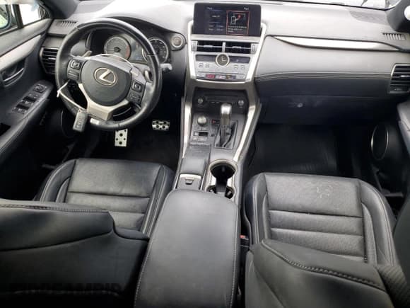 ✅ 2020 Lexus NX 300 F Sport • VIN: JTJSARDZ3L5013168 • Lot: 69900325. Wystawiony na Copart z przebiegiem 104 734 mil. Bezpłatny archiwum sprzedaży aukcyjnych z USA i szczegółowy raport historii pojazdu na DreamBid. Zdjęcie 8.