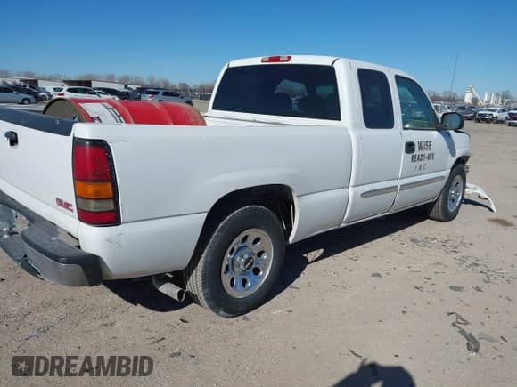 2007 GMC Sierra 1500 SLE1 with VIN 1GTEC19V07Z101398, listed as a IAAI auction lot 41405769 with 180,442 mi miles and . Bid and sale history available at DreamBid. Image 4.