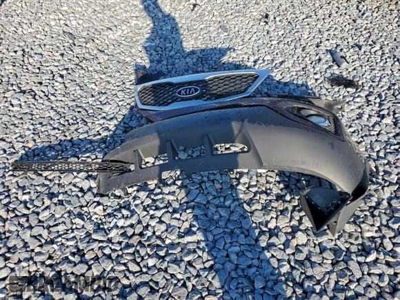 ✅ 2013 Kia Sorento EX • VIN: 5XYKU3A61DG403129 • Лот: 95126825. Опубликован ранее на Copart с пробегом 142 688 миль. Бесплатный доступ к архиву аукционных продаж из США и подробный отчёт об истории автомобиля на DreamBid. Изображение 12.